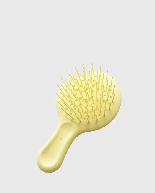 "щетка для волос пластиковая"