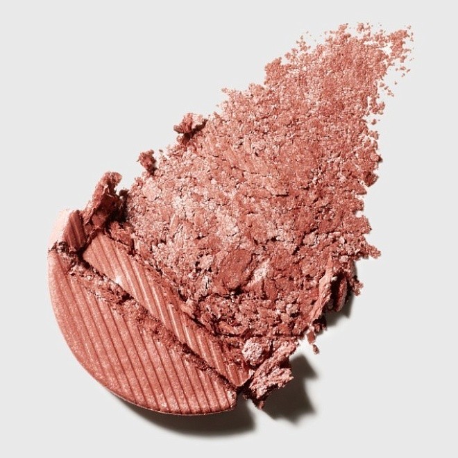 румяна mc extr dim blush hushed tone  4гр