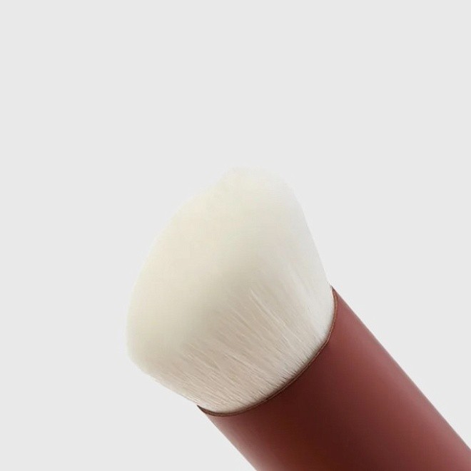 кисть для тонального средства / iconic blender brush (основная)