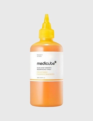 отшелушивающий тоник с кислотами kojic acid turmeric resurfacing toner 250мл