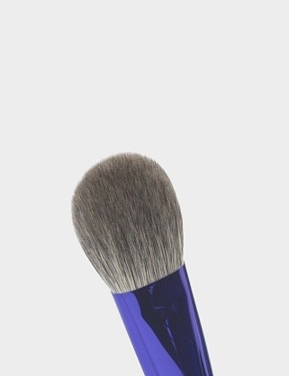 к144* кисть средняя плоская многофункциональная для румян, коррекции, хайлайтера, бронзера